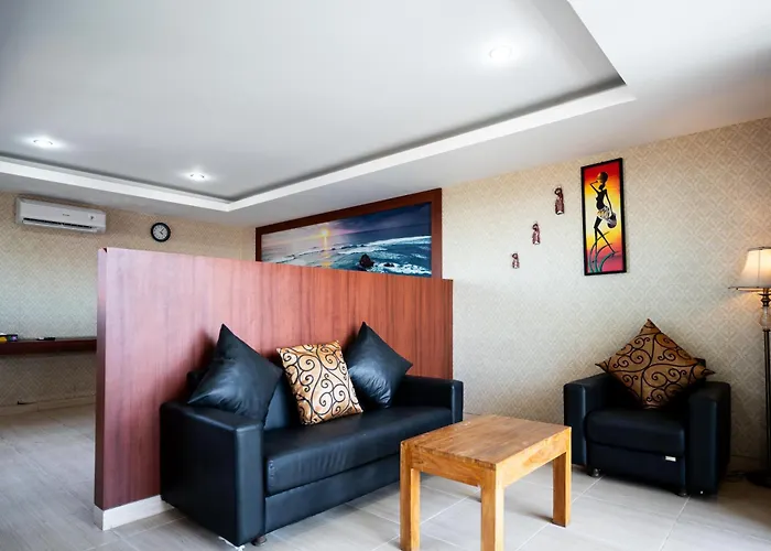 Moon Hotel *